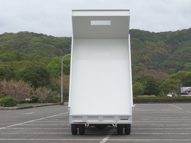 三菱ふそうファイターダンプ中型（4t）[写真10]