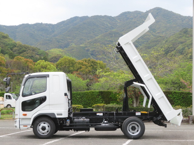 三菱ふそうファイターダンプ中型（4t）[写真11]