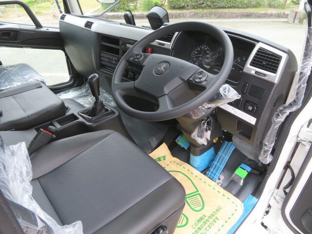 三菱ふそうファイターダンプ中型（4t）[写真13]