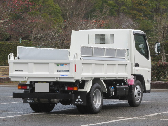 三菱ふそうキャンターダンプ小型（2t・3t）[写真02]