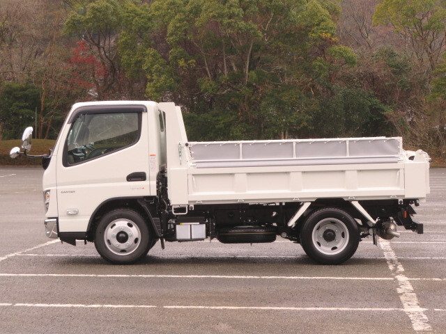 三菱ふそうキャンターダンプ小型（2t・3t）[写真03]