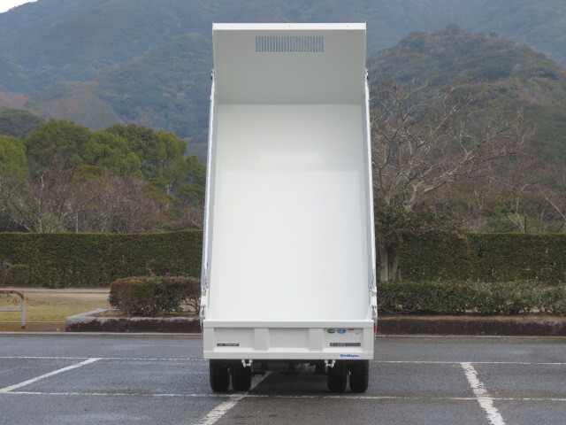 三菱ふそうキャンターダンプ小型（2t・3t）[写真08]