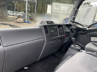 いすゞエルフ冷凍車（冷蔵車）小型（2t・3t）[写真32]