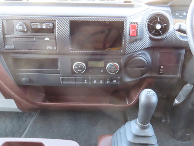 日野レンジャーアルミブロック中型（4t）[写真22]