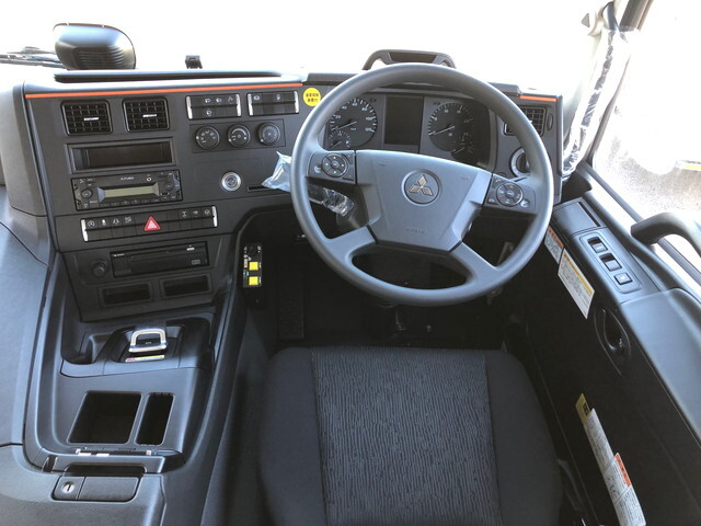 三菱ふそうスーパーグレートダンプ大型（10t）[写真28]