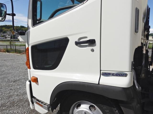 日野レンジャー冷凍車（冷蔵車）中型（4t）[写真10]