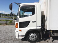 日野レンジャー冷凍車（冷蔵車）中型（4t）[写真12]