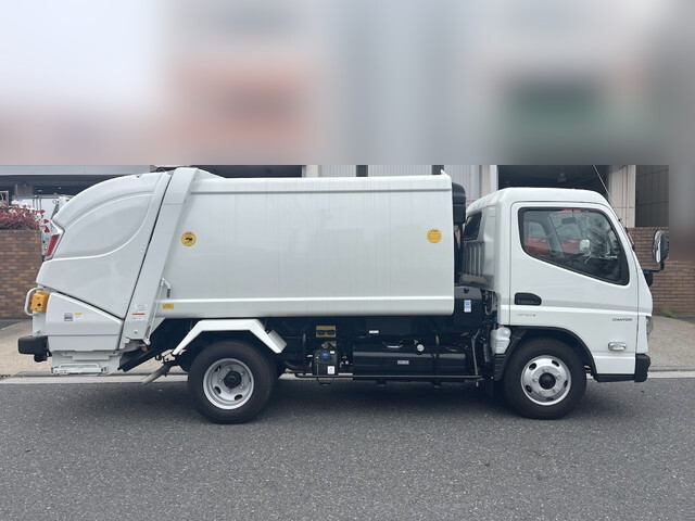 三菱ふそうキャンターパッカー車（塵芥車）小型（2t・3t）[写真05]