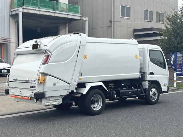 三菱ふそうキャンターパッカー車（塵芥車）小型（2t・3t）[写真06]