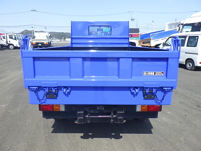 いすゞエルフローダーダンプ小型（2t・3t）[写真08]