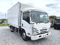 いすゞエルフパネルバン小型（2t・3t）[写真01]