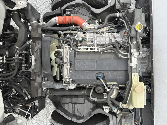 日産アトラス保冷バン小型（2t・3t）[写真18]