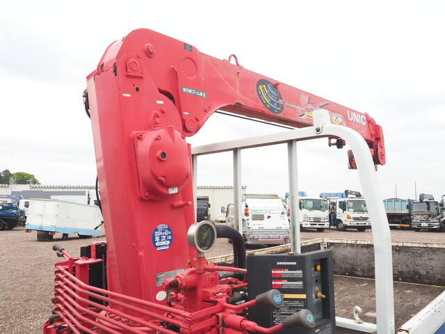 三菱ふそうキャンタークレーン3段小型（2t・3t）[写真32]