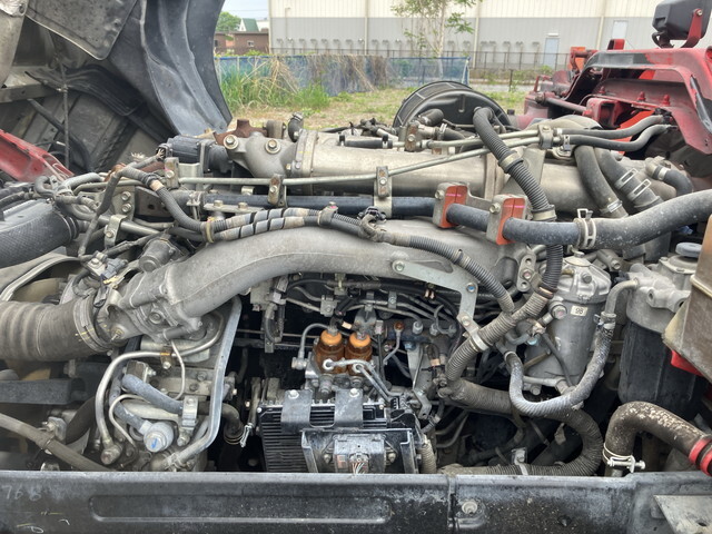 いすゞギガトレーラーヘッド（トラクターヘッド）大型（10t）[写真16]
