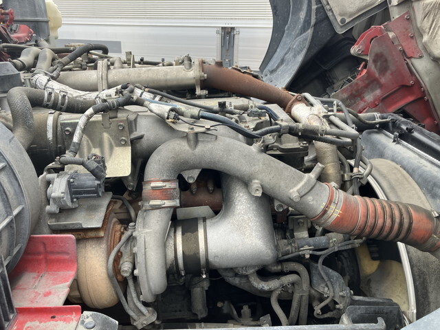いすゞギガトレーラーヘッド（トラクターヘッド）大型（10t）[写真17]
