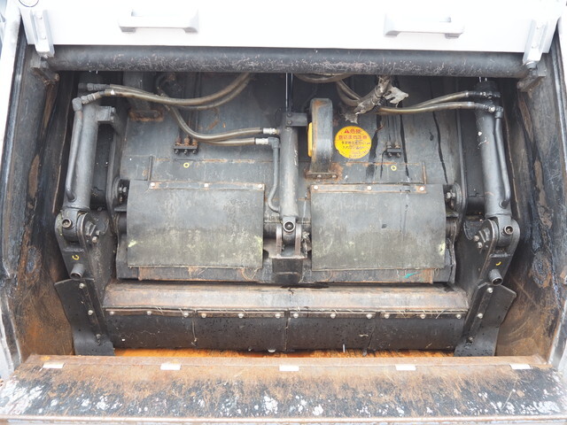 日野デュトロパッカー車（塵芥車）小型（2t・3t）[写真18]