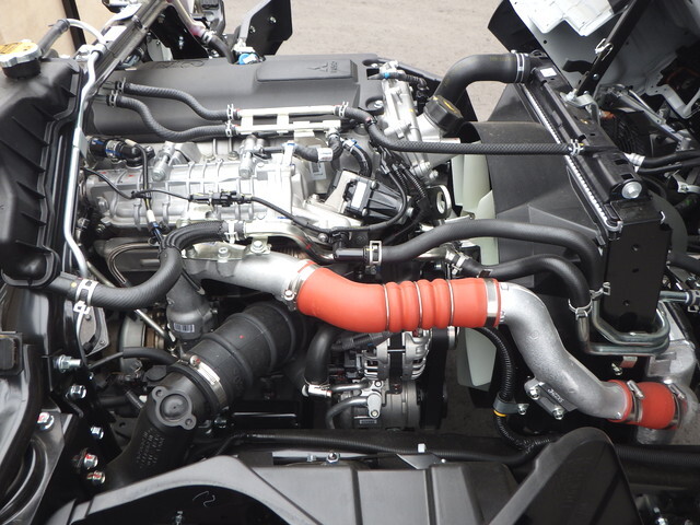 三菱ふそうキャンター平ボディ小型（2t・3t）[写真16]