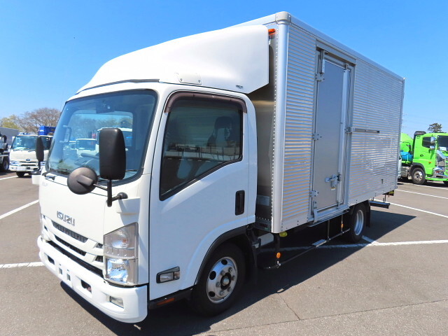 いすゞエルフアルミバン小型（2t・3t）[写真01]