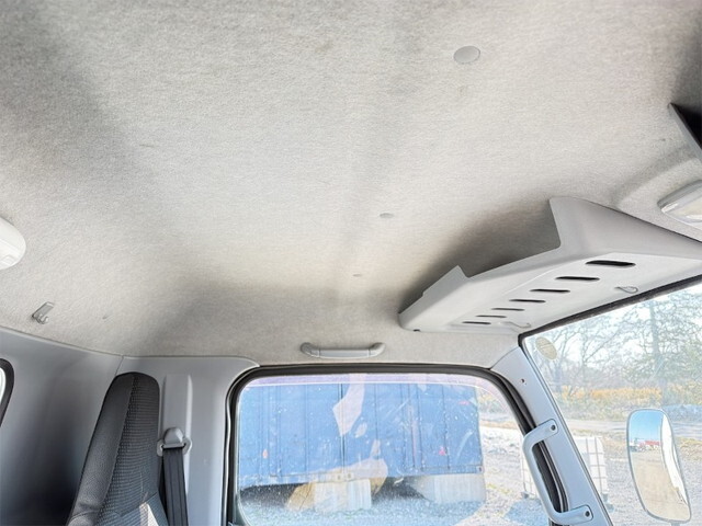 三菱ふそうキャンター冷凍車（冷蔵車）小型（2t・3t）[写真35]