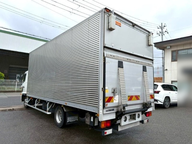 日野レンジャーアルミバン中型（4t）[写真02]