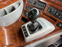UDトラックスクオンコンテナ専用車大型（10t）[写真25]