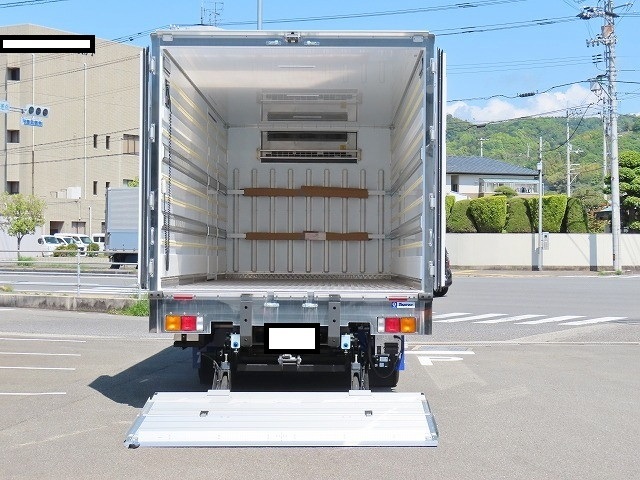 三菱ふそうファイター冷凍車（冷蔵車）中型（4t）[写真08]