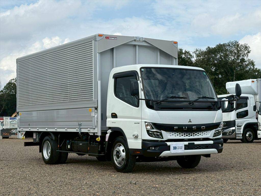 三菱ふそうキャンターアルミウイング小型（2t・3t）[写真02]