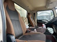 日野レンジャー冷凍車（冷蔵車）中型（4t）[写真22]