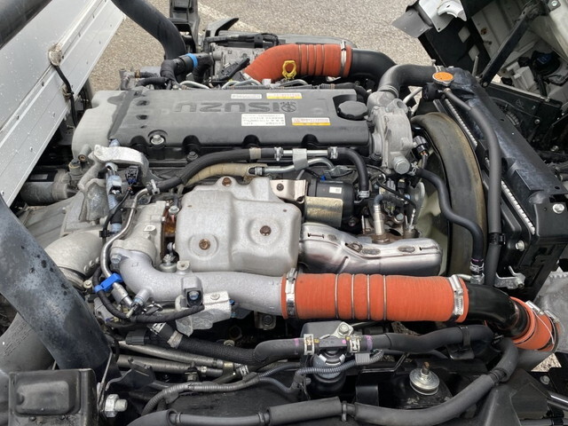 いすゞエルフ保冷バン小型（2t・3t）[写真35]