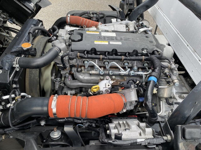 いすゞエルフ保冷バン小型（2t・3t）[写真36]