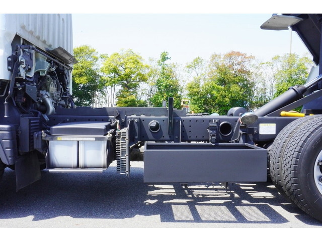 三菱ふそうキャンターダンプ小型（2t・3t）[写真19]