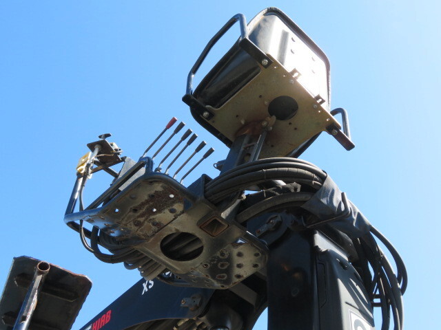 三菱ふそうファイタークレーン付増トン（6t・8t）[写真31]