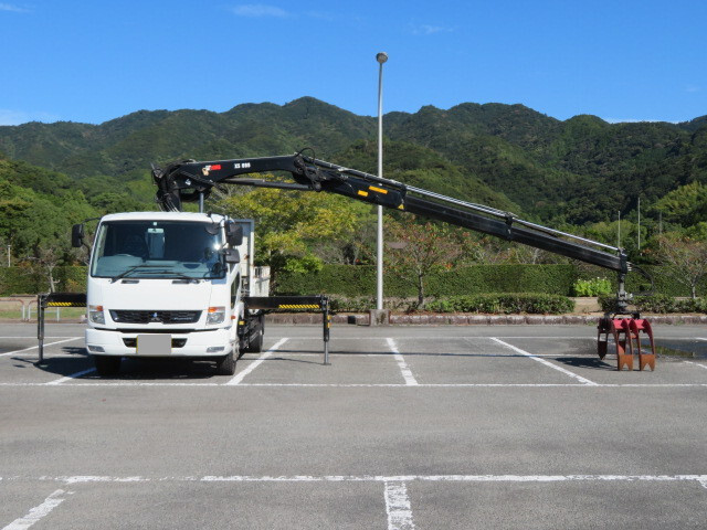 三菱ふそうファイタークレーン付増トン（6t・8t）[写真08]