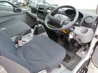 日野デュトロ冷凍車（冷蔵車）小型（2t・3t）[写真11]