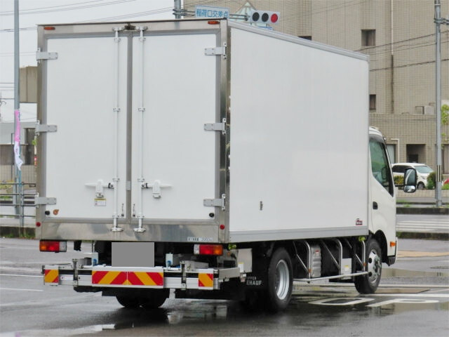 日野デュトロ冷凍車（冷蔵車）小型（2t・3t）[写真02]
