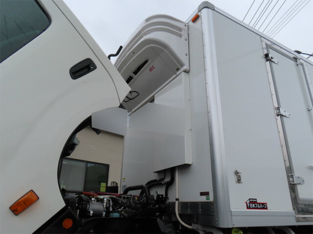 日野デュトロ冷凍車（冷蔵車）小型（2t・3t）[写真24]