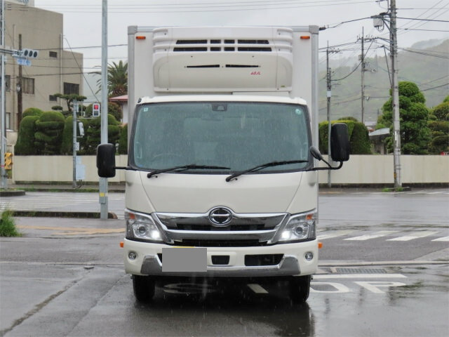 日野デュトロ冷凍車（冷蔵車）小型（2t・3t）[写真05]