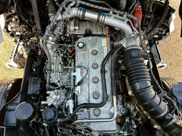 日野プロフィアアルミウイング大型（10t）[写真25]