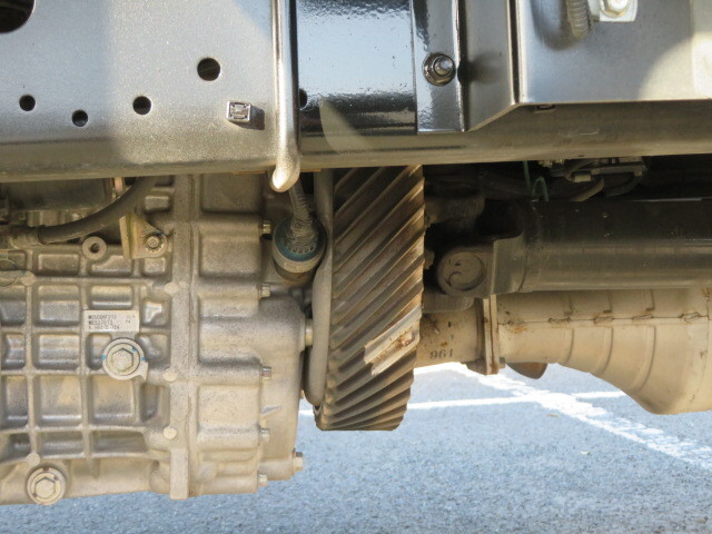 三菱ふそうファイター平ボディ増トン（6t・8t）[写真32]