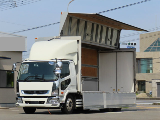 三菱ふそうファイターアルミウイング増トン（6t・8t）[写真01]