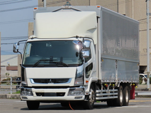 三菱ふそうファイターアルミウイング増トン（6t・8t）[写真09]