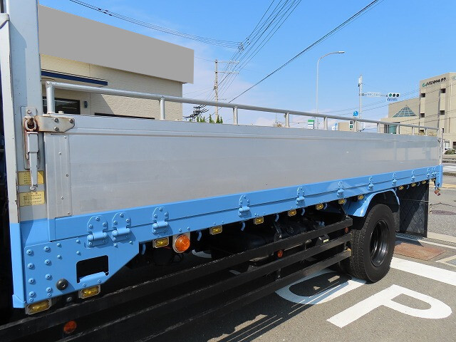三菱ふそうファイターアルミブロック増トン（6t・8t）[写真28]