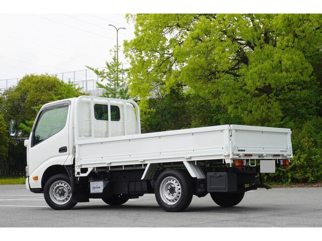 トヨタトヨエース平ボディ小型（2t・3t）[写真02]