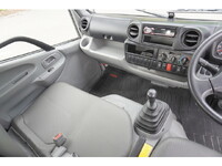 トヨタトヨエース平ボディ小型（2t・3t）[写真36]