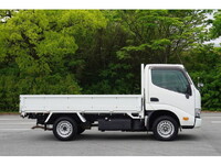 トヨタトヨエース平ボディ小型（2t・3t）[写真05]