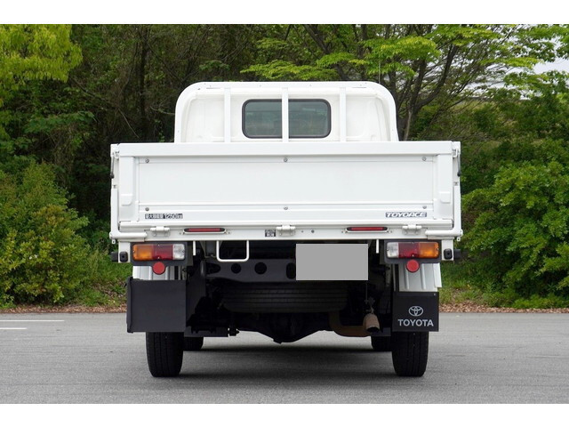 トヨタトヨエース平ボディ小型（2t・3t）[写真05]