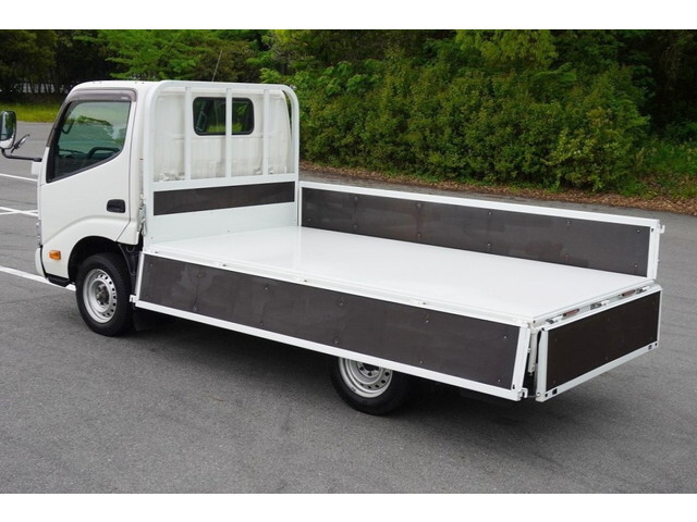 トヨタトヨエース平ボディ小型（2t・3t）[写真08]