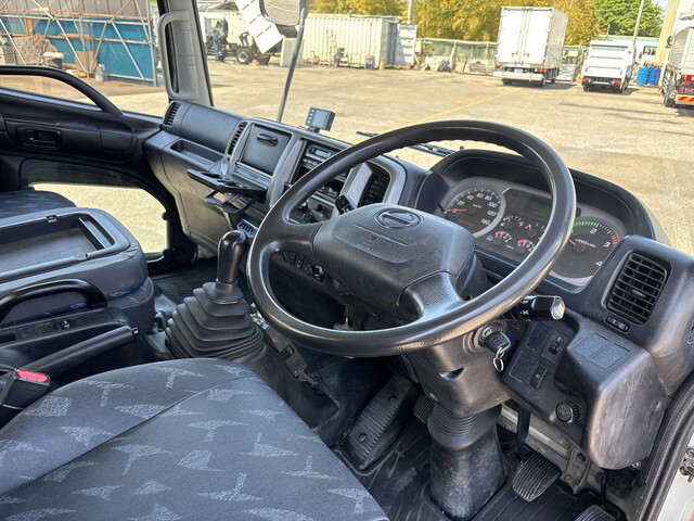 日野レンジャーダンプ中型（4t）[写真35]