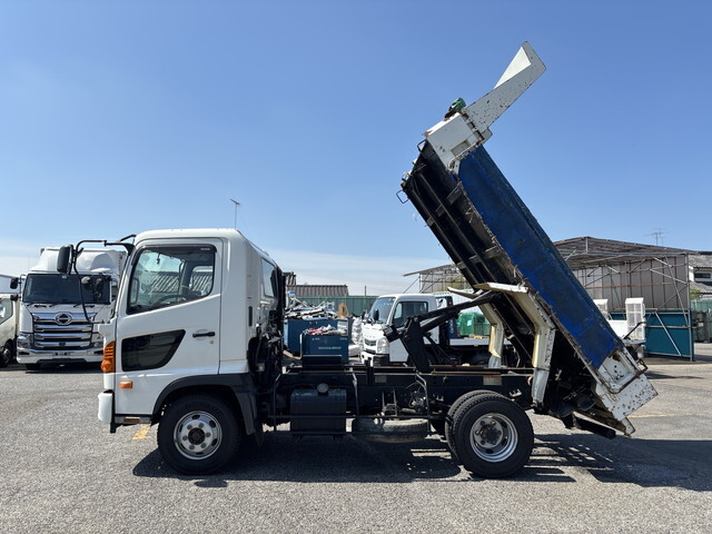 日野レンジャーダンプ中型（4t）[写真07]