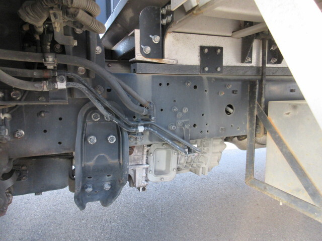 三菱ふそうファイターアルミウイング増トン（6t・8t）[写真08]